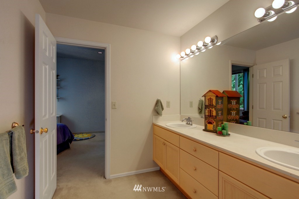 19615 89th Place Northeast Bothell, WA 98011 - Photo 17 of 21