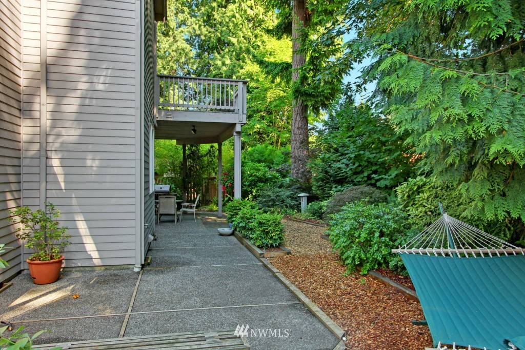 19615 89th Place Northeast Bothell, WA 98011 - Photo 19 of 21