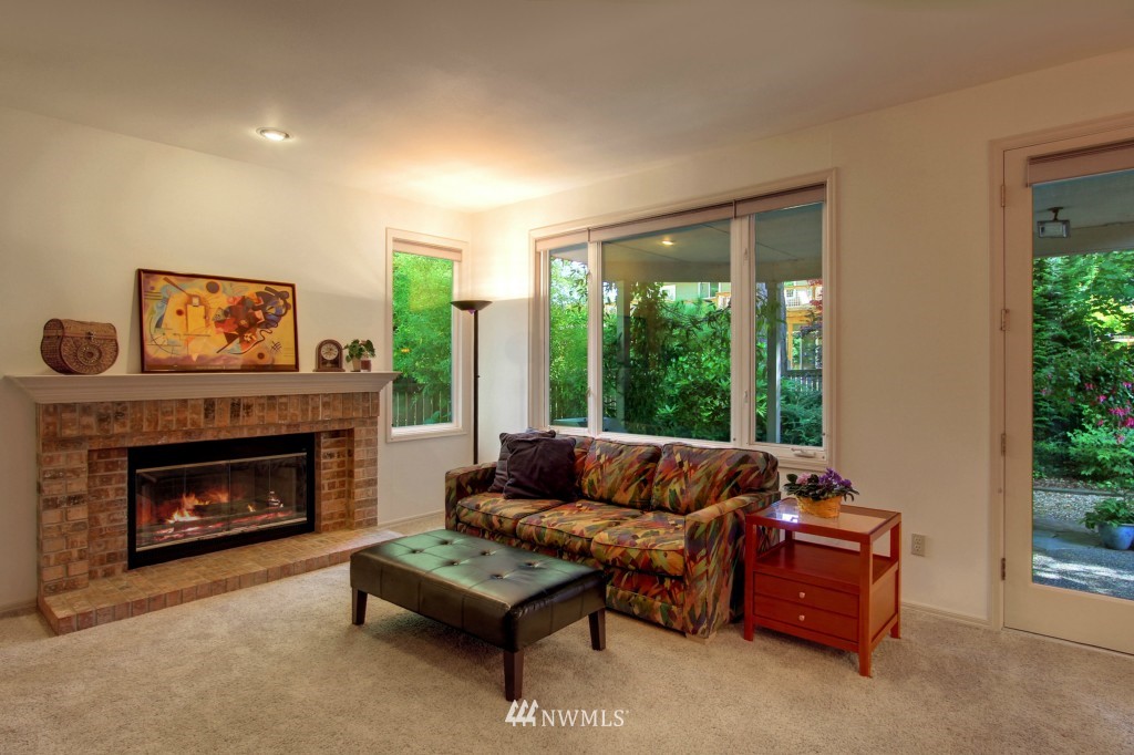 19615 89th Place Northeast Bothell, WA 98011 - Photo 10 of 21