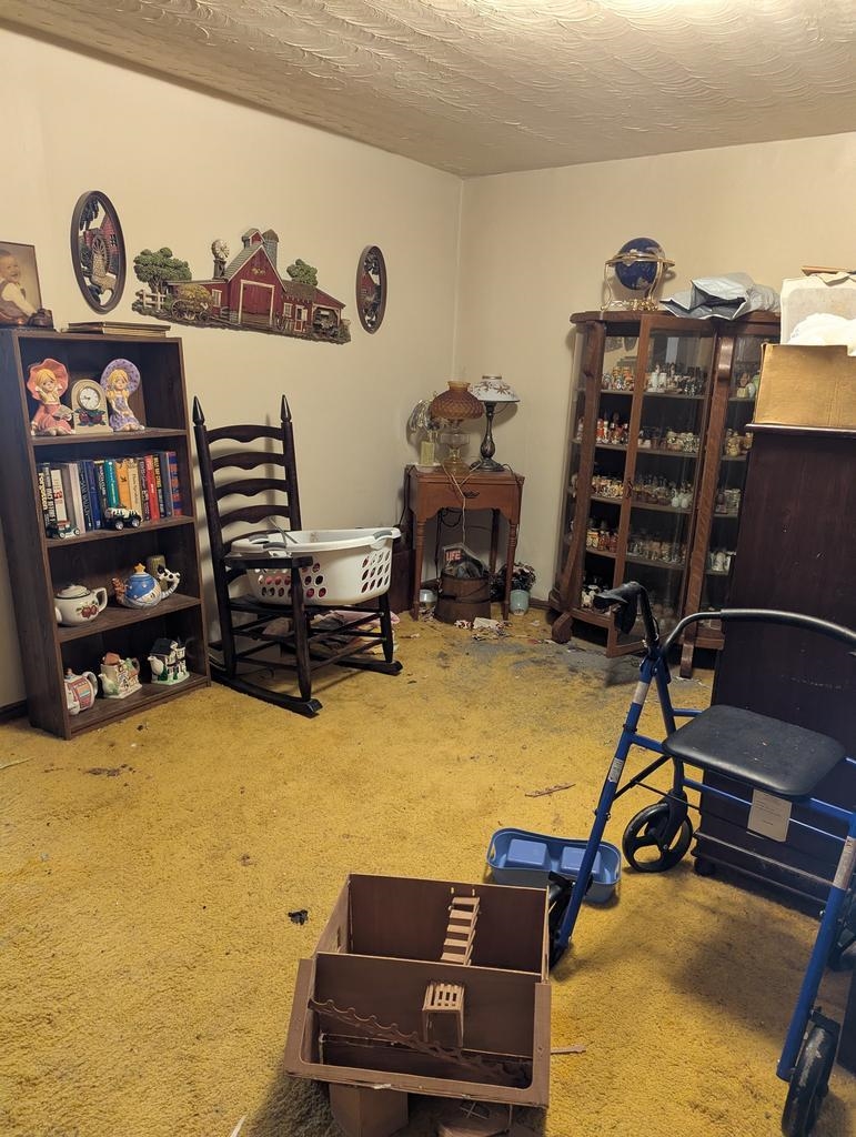 1913 Cannonsburg Road Ashland, KY 41102 - Photo 7 of 11