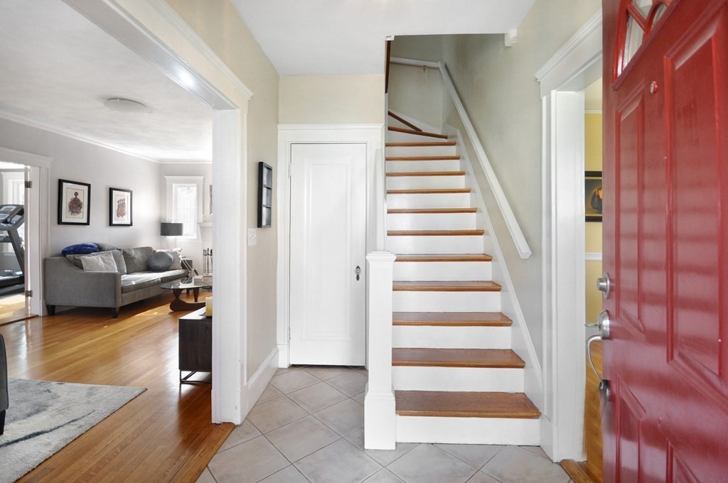 82 Menotomy Road Arlington, MA 02476 - Photo 3 of 38 Gallery Image 3