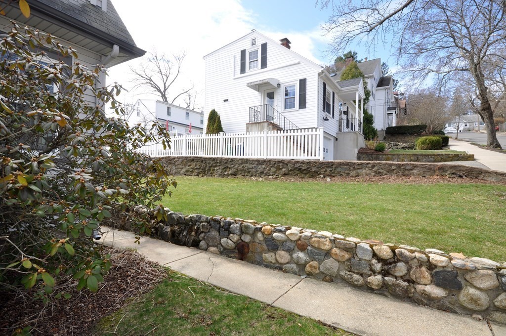 82 Menotomy Road Arlington, MA 02476 - Photo 31 of 38 Gallery Image 31