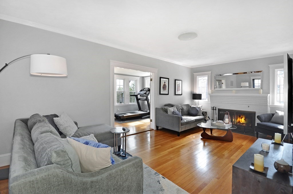 82 Menotomy Road Arlington, MA 02476 - Photo 5 of 38 Gallery Image 5