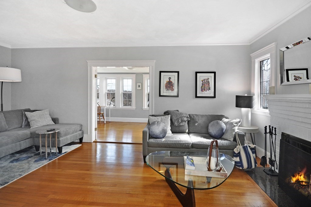 82 Menotomy Road Arlington, MA 02476 - Photo 6 of 38 Gallery Image 6