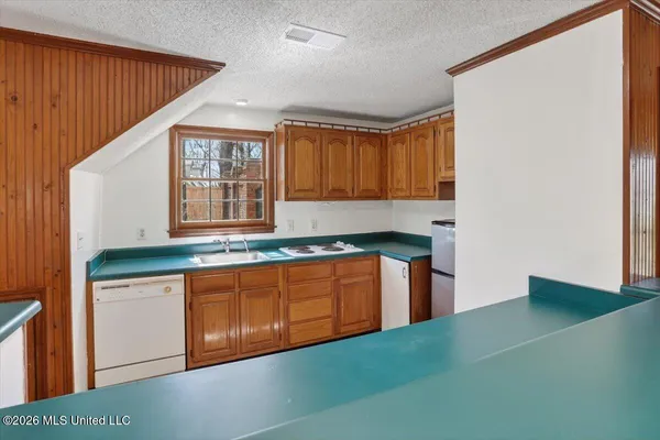 $595,000 | 7170 Country Oaks Drive, Southaven, MS 38672