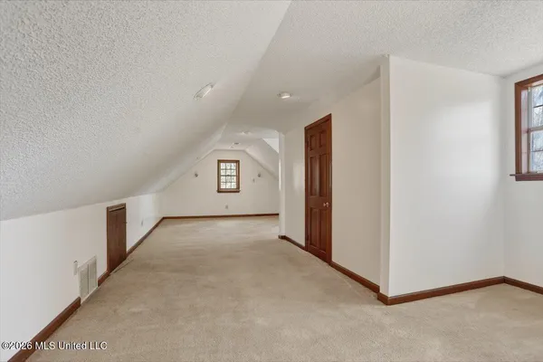 $595,000 | 7170 Country Oaks Drive, Southaven, MS 38672