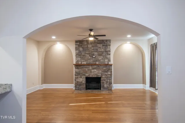 $325,000 | 407-409 Poplar Street, Unit PT19, Bristol, TN 37620