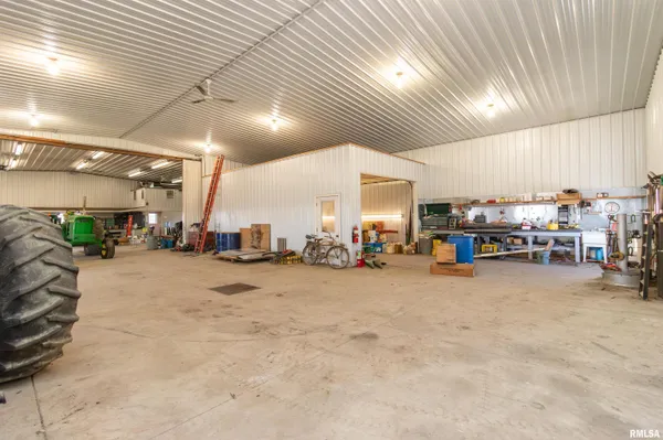 $524,900 | 29126 Cr 2100 Street North, Forest City, IL 61532