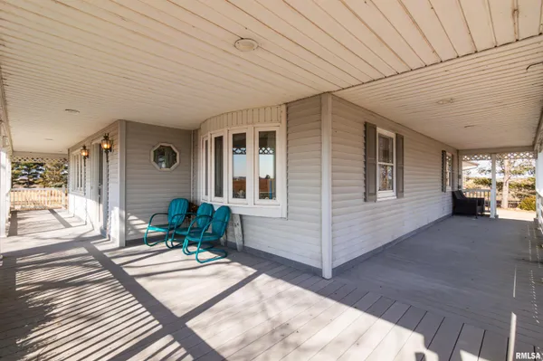 $524,900 | 29126 Cr 2100 Street North, Forest City, IL 61532