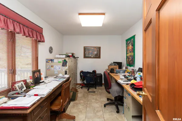 $524,900 | 29126 Cr 2100 Street North, Forest City, IL 61532