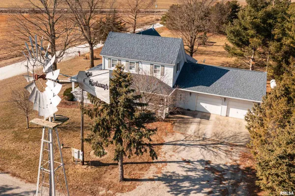 $524,900 | 29126 Cr 2100 Street North, Forest City, IL 61532