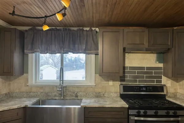 $210,000 | 49100 Fairchild Road, Macomb, MI 48042