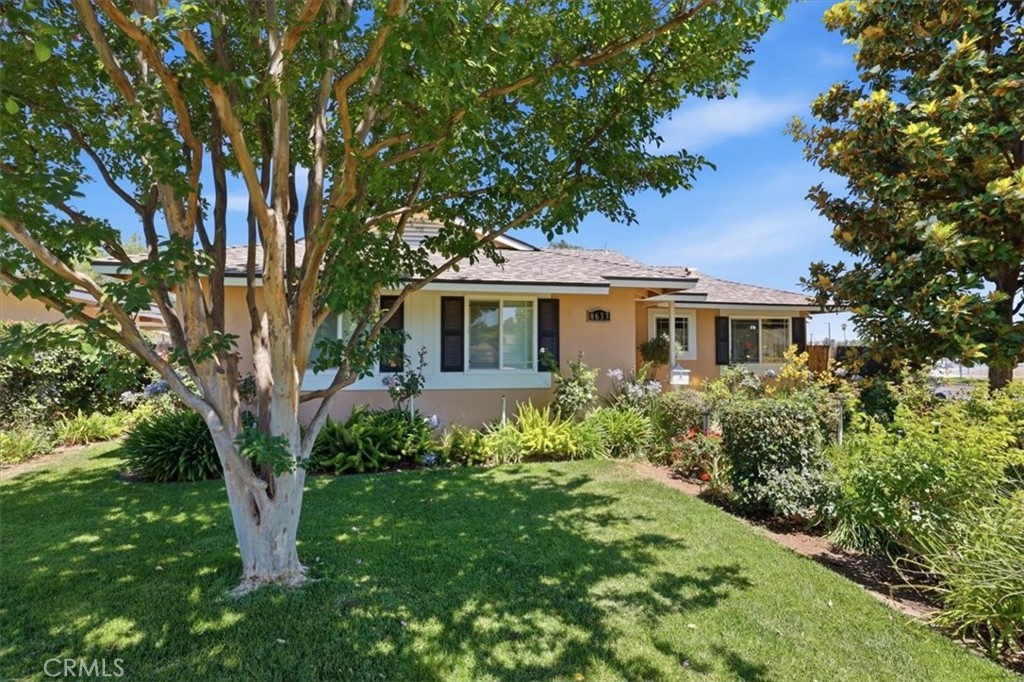 8633 Garfield Street Riverside, CA 92504 - Photo 4 of 54
