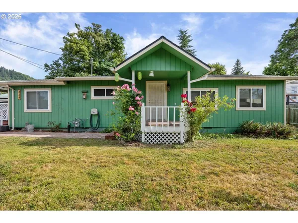 $259,900 | 224 5th Street, Dillard, OR 97496
