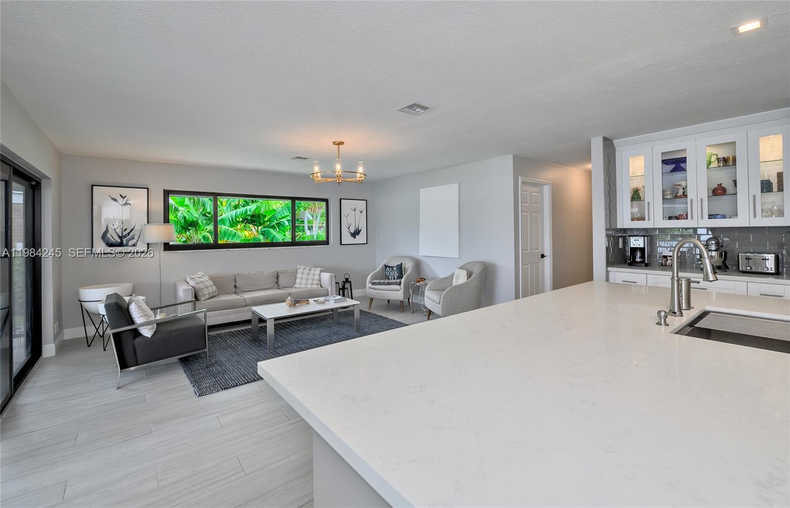 17611 Lake Park Road Boca Raton, FL 33487 - Photo 7 of 33