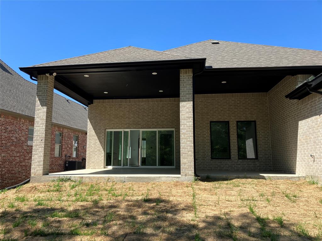 42101 Crooked Stick Drive Whitney, TX 76692 - Photo 3 of 27 front view of a house with a yard