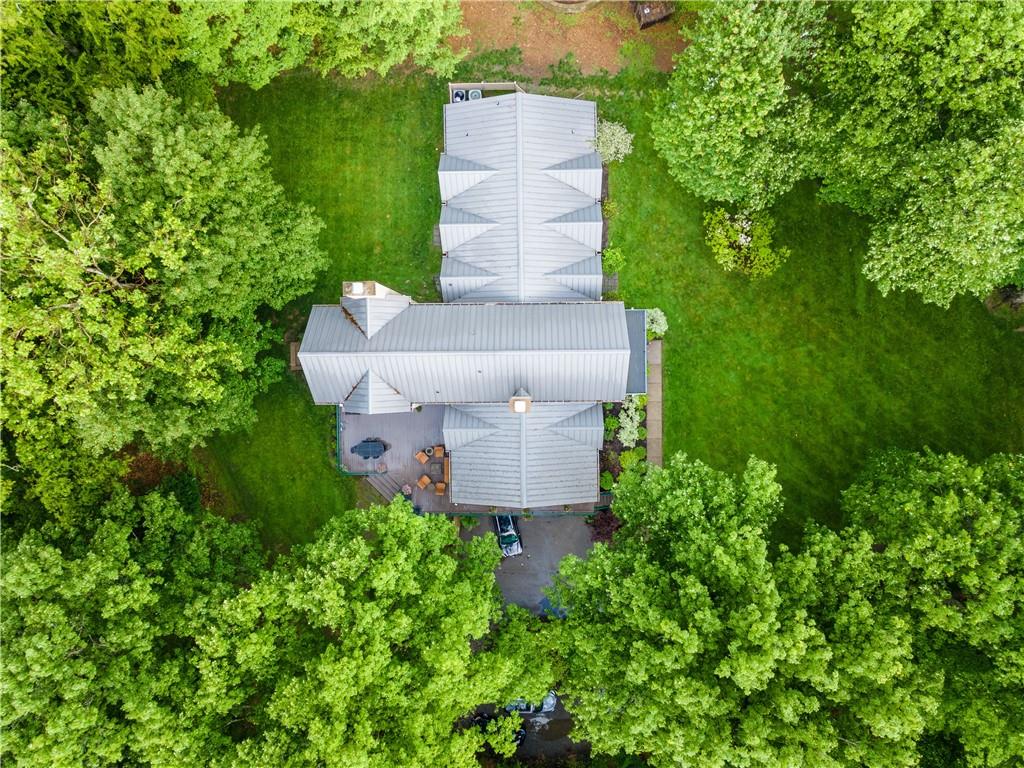 139 Witherow Road Sewickley, PA 15143 - Photo 40 of 41 an aerial view of a house with a yard and garden