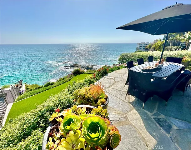 $8,999,000 | 31678 Seacove Drive, Laguna Beach, CA 92651