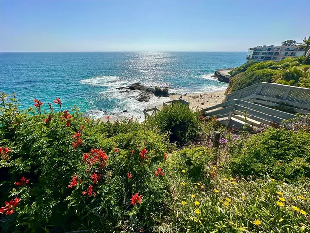 $8,999,000 | 31678 Seacove Drive, Laguna Beach, CA 92651
