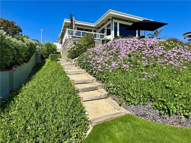 $8,999,000 | 31678 Seacove Drive, Laguna Beach, CA 92651
