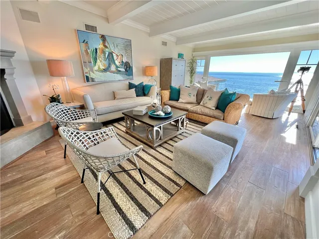 $8,999,000 | 31678 Seacove Drive, Laguna Beach, CA 92651