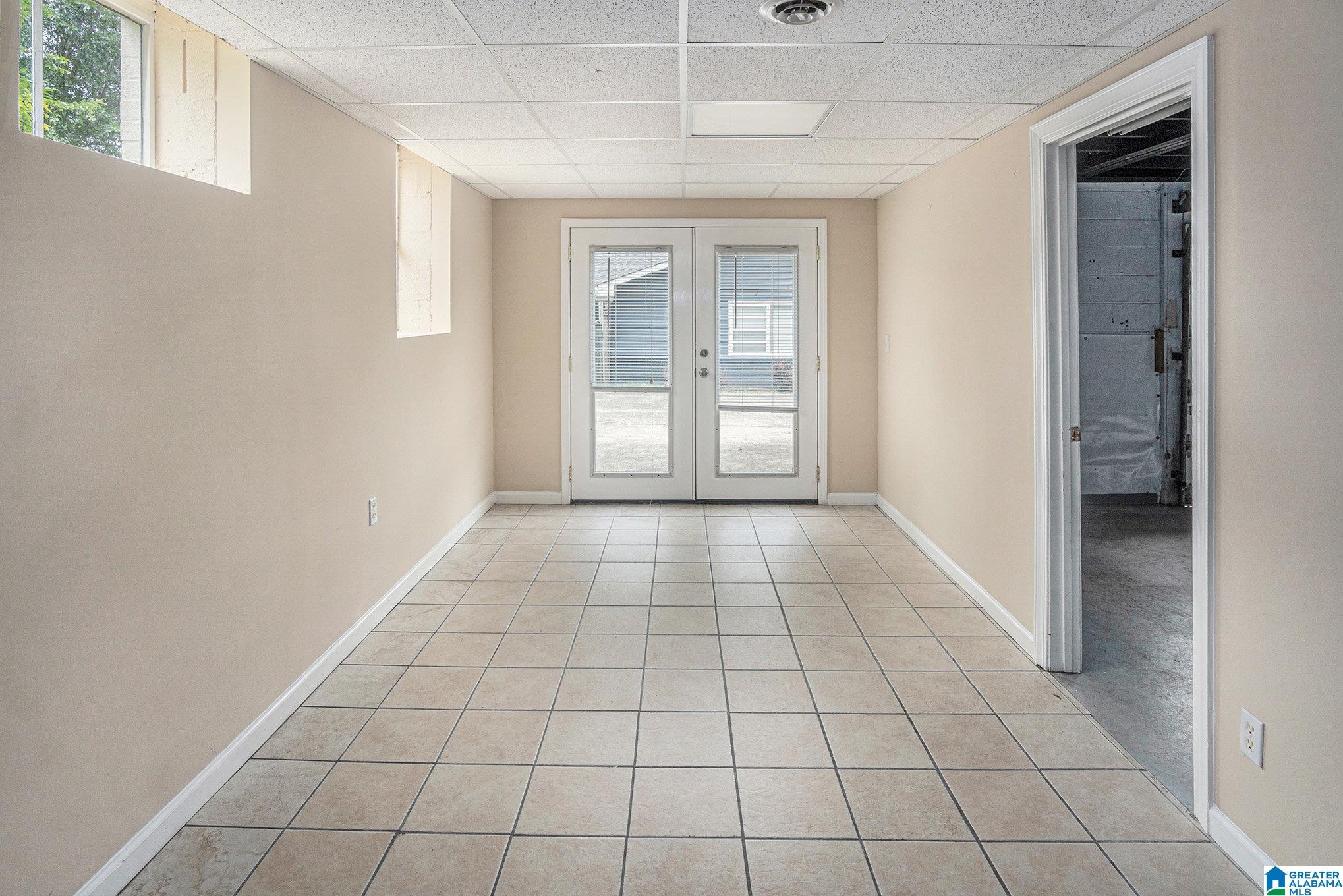 3137 Woodhaven Road Birmingham, AL 35243 - Photo 15 of 19