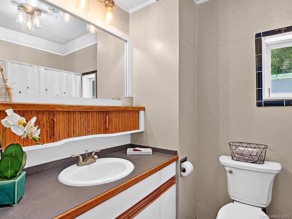 125 Naples Road Asheville, NC 28804 - Photo 16 of 25 Gallery Image 16