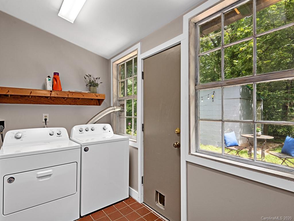 125 Naples Road Asheville, NC 28804 - Photo 18 of 25 Gallery Image 18