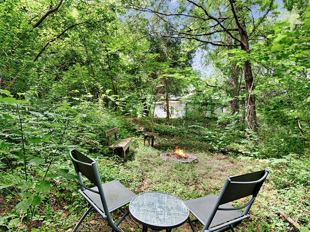 125 Naples Road Asheville, NC 28804 - Photo 24 of 25 Gallery Image 24