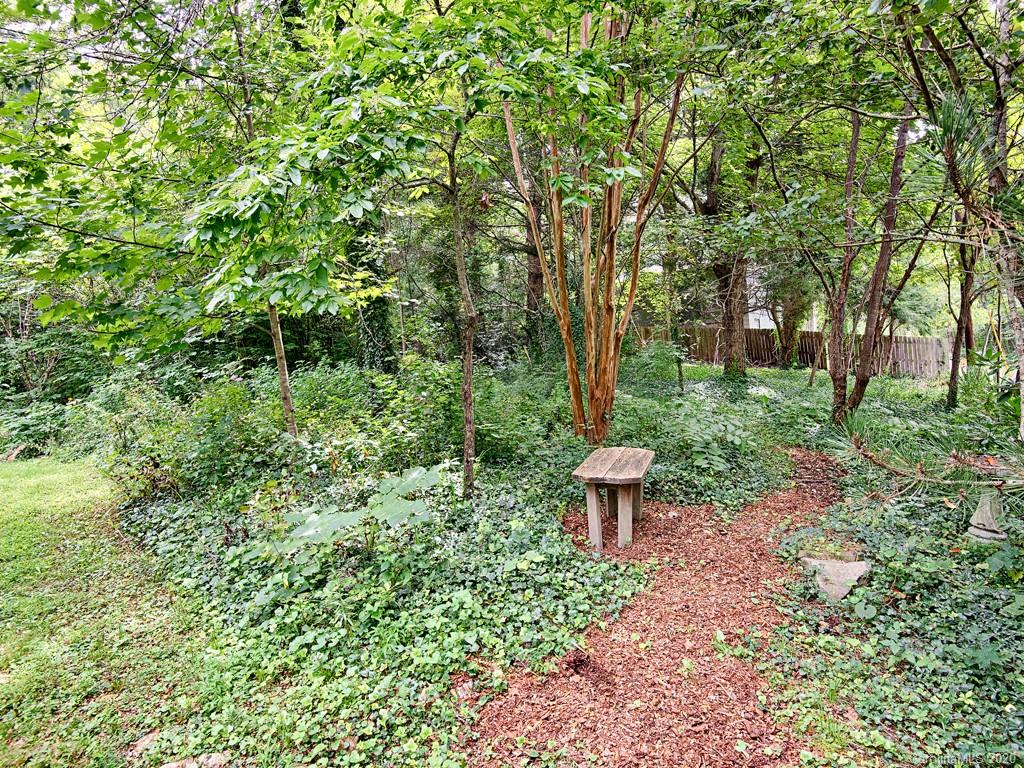 125 Naples Road Asheville, NC 28804 - Photo 25 of 25 Gallery Image 25