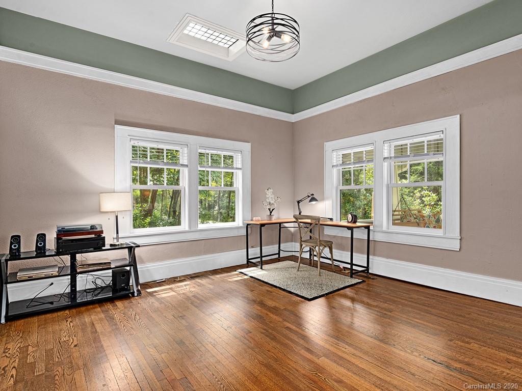 125 Naples Road Asheville, NC 28804 - Photo 7 of 25 Gallery Image 7