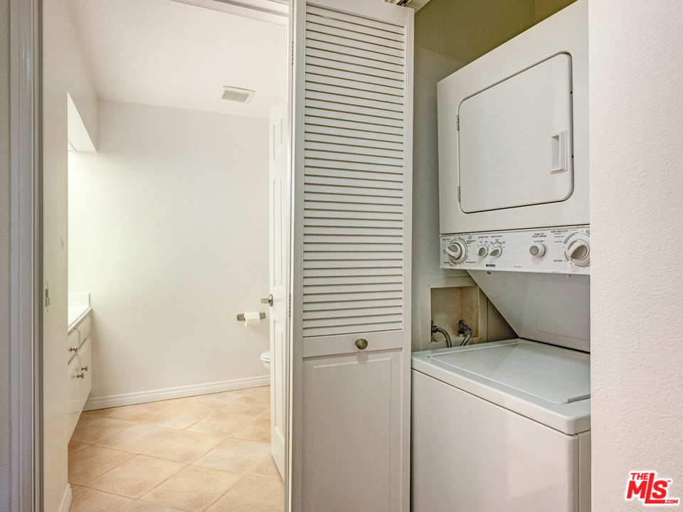 8512 Tuscany Avenue, Unit 303 Playa del Rey, CA 90293 - Photo 20 of 29