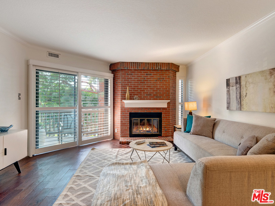 8512 Tuscany Avenue, Unit 303 Playa del Rey, CA 90293 - Photo 3 of 29