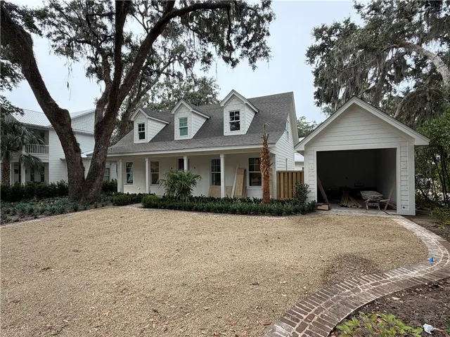 $1,799,000 | 1035 Village Oaks Lane, St. Simons Island, GA 31522