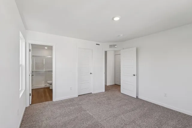 $350,990 | 1431 Oakfield Lane, Pingree Grove, IL 60140