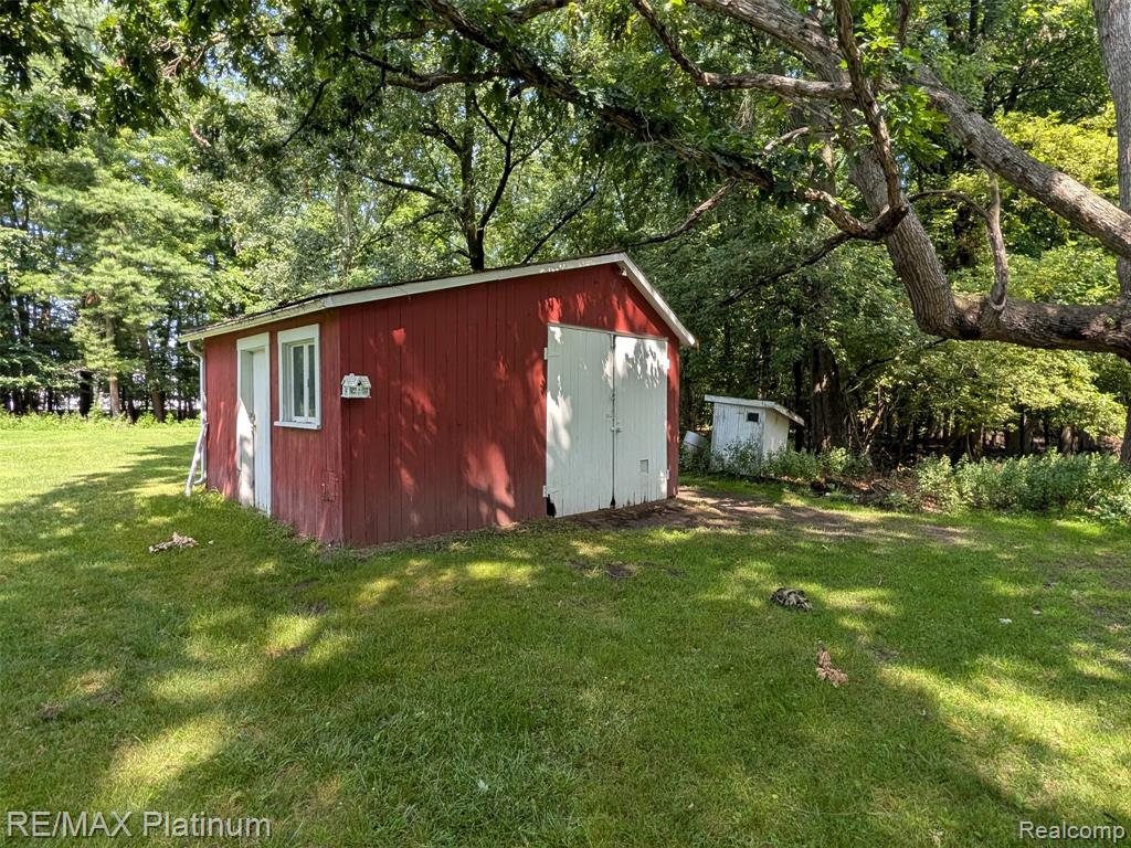 1430 Dauner Road Fenton, MI 48430 - Photo 36 of 41