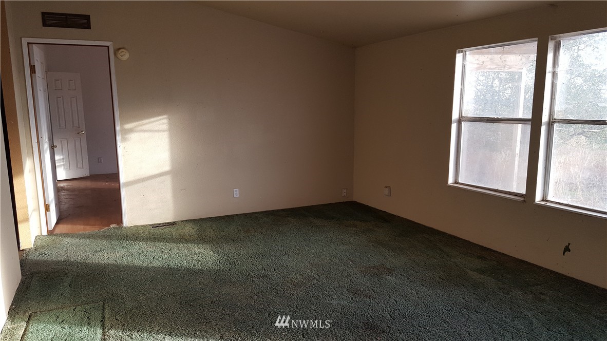 4948 Ne Road East Moses Lake, WA 98837 - Photo 4 of 9 Gallery Image 4