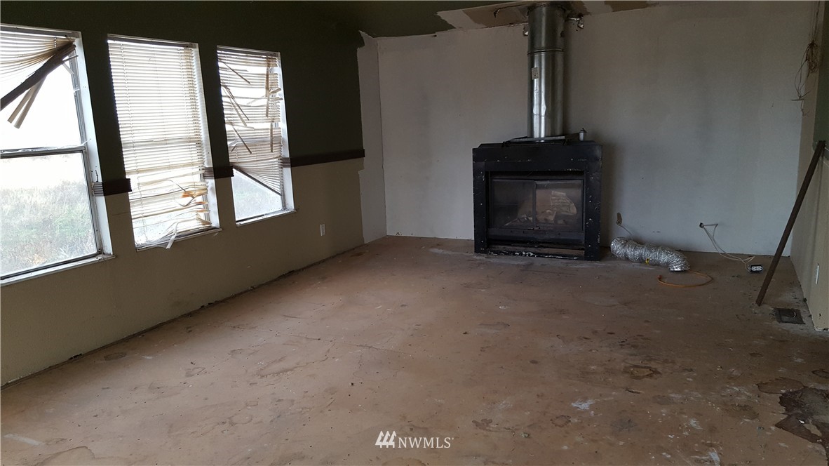 4948 Ne Road East Moses Lake, WA 98837 - Photo 7 of 9 Gallery Image 7