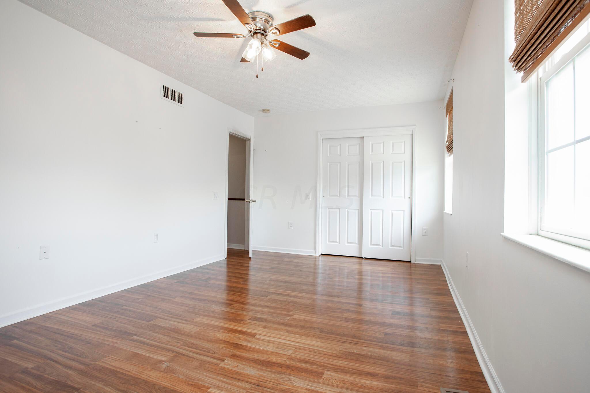929 Lockbourne Road Columbus, OH 43206 - Photo 15 of 20 Bed 1