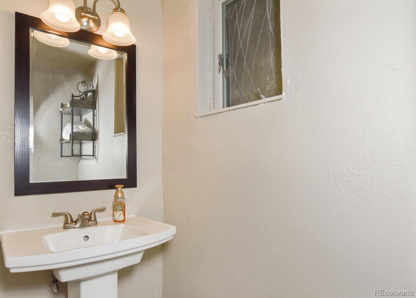149 Ronnie Road Golden, CO 80403 - Photo 24 of 30 Gallery Image 24