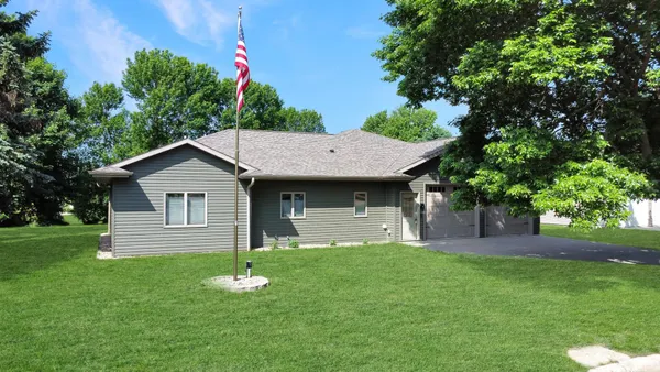 $295,000 | 431 Elizabeth Avenue, Lake Wilson, MN 56151