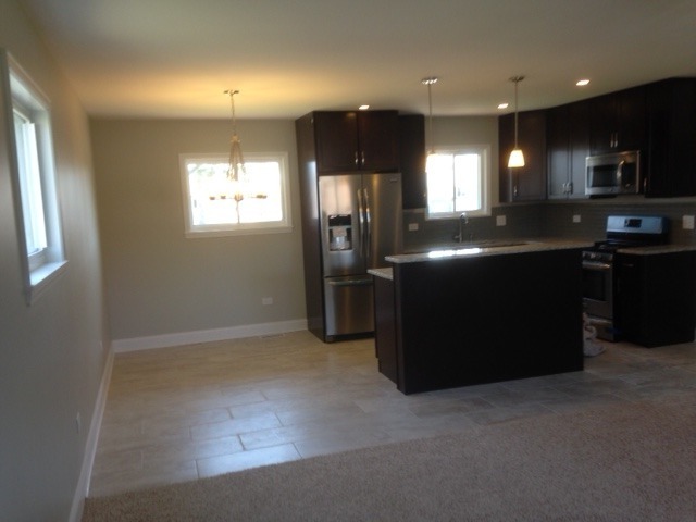 193 South Pinecrest Road Bolingbrook, IL 60440 - Photo 5 of 21