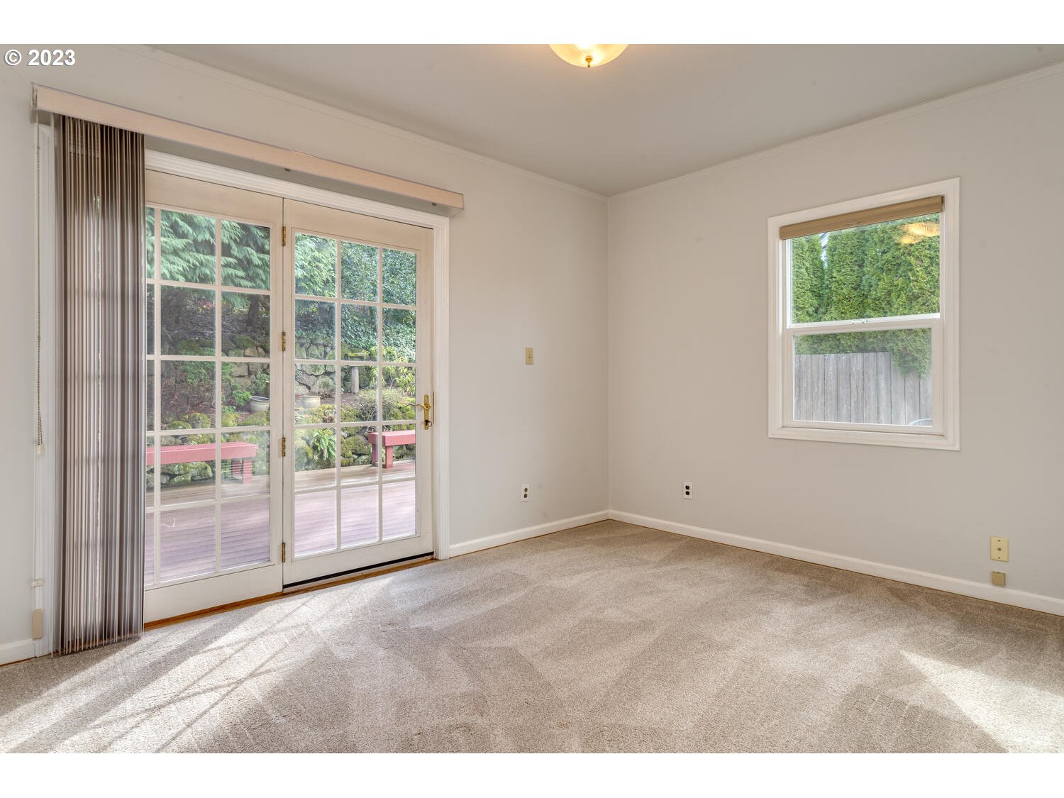 728 Southwest Moss Street Portland, OR 97219 - Photo 23 of 39 Gallery Image 23