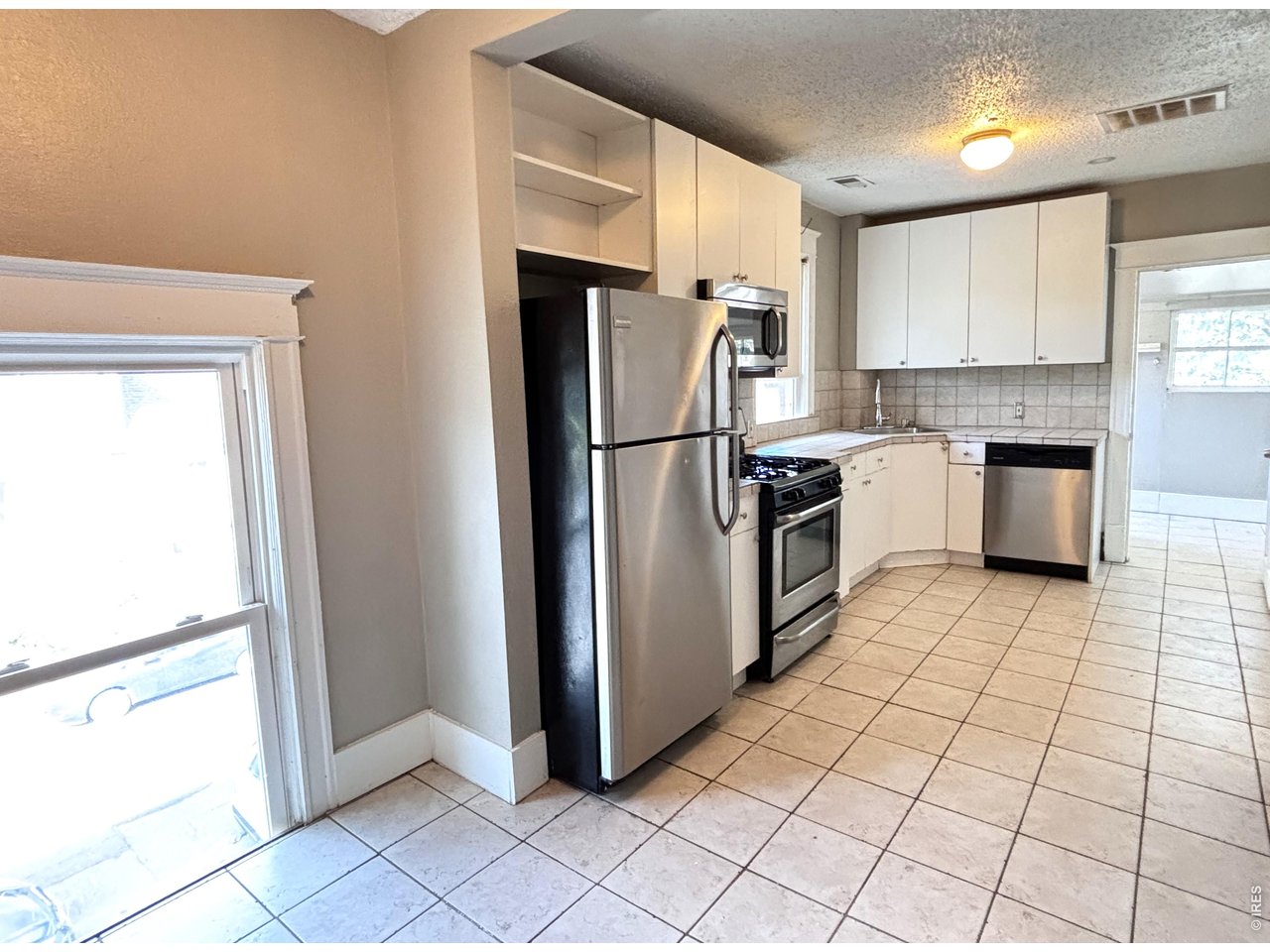146 Logan Street, Unit 3 Denver, CO 80203 - Photo 28 of 37 Unit 3 - Kitchen