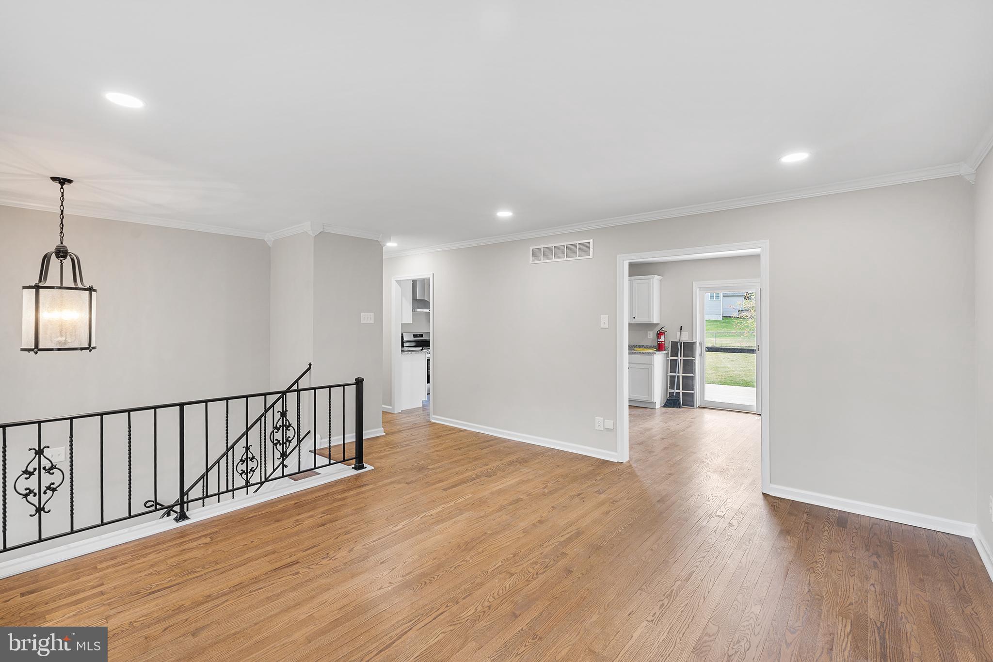 39 Holly Lane Pilesgrove, NJ 08098 - Photo 7 of 25