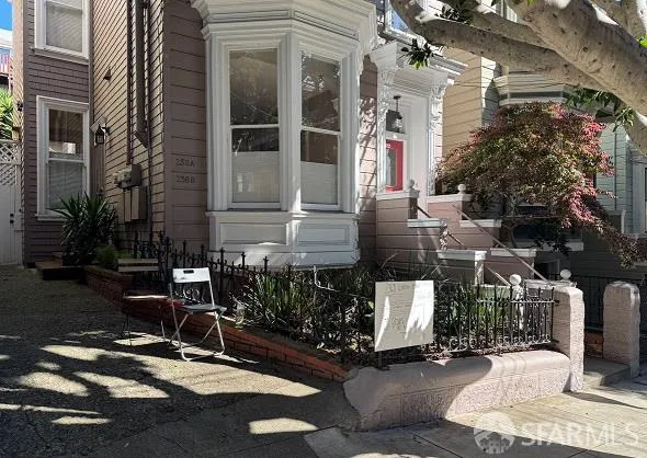 $3,395 | 236 A Clinton Park, San Francisco, CA 94103