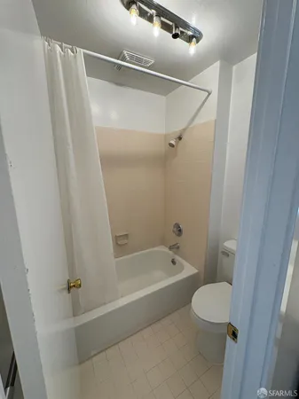 $3,395 | 236 A Clinton Park, San Francisco, CA 94103
