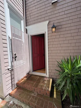 $3,395 | 236 A Clinton Park, San Francisco, CA 94103