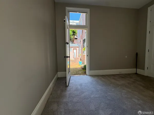 $3,395 | 236 A Clinton Park, San Francisco, CA 94103