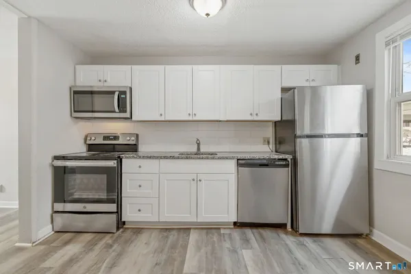 $2,100 | 3 New Hampshire Drive, New Britain, CT 06052